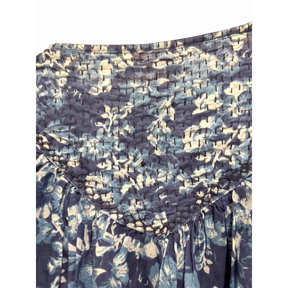 We The Free Blue Floral Peasant Top Medium Oversized Boho Button Front Stitching - Picture 8 of 16